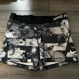 COPY - NIKE PROS